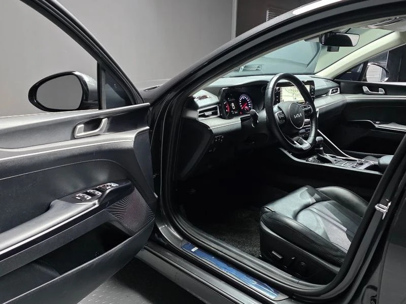 Kia K5 2.0LPI ФАБРИЧНА ГАЗ / CARFAX, снимка 10 - Автомобили и джипове - 55509661