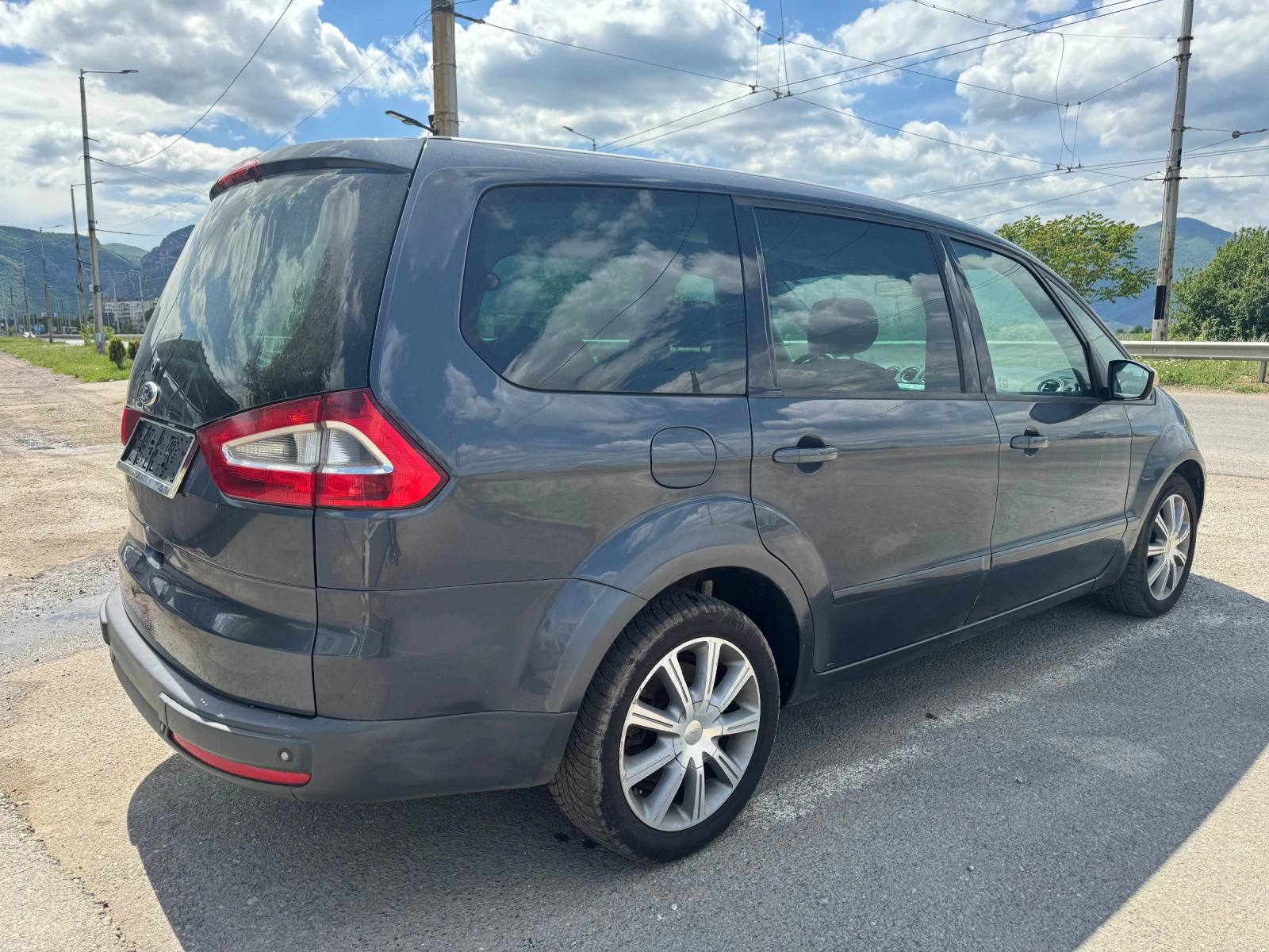 Ford Galaxy 2.0 TDI - изображение 4