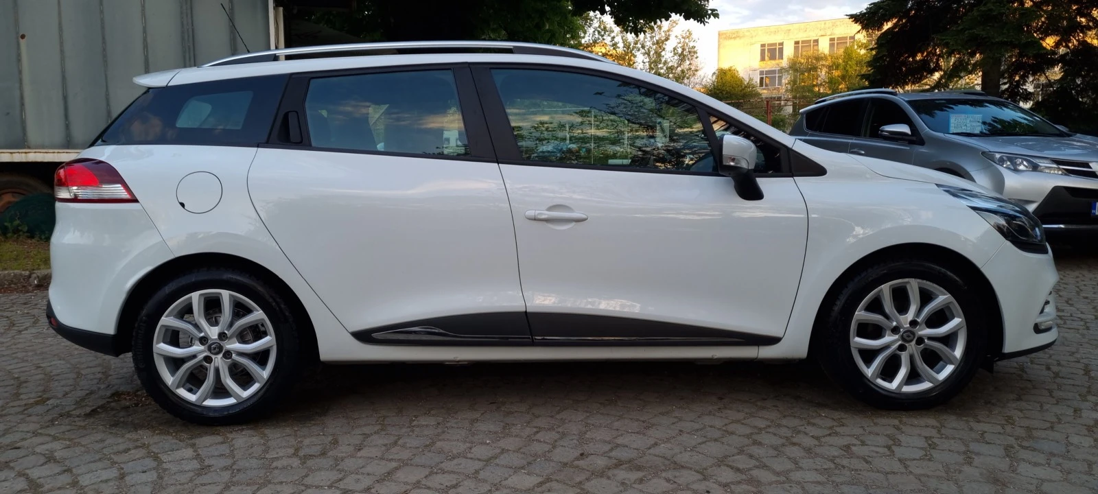 Renault Clio 1.5dCi * АВТОМАТИК* * START/STOP* НАВИГАЦИЯ* SWISS - изображение 3