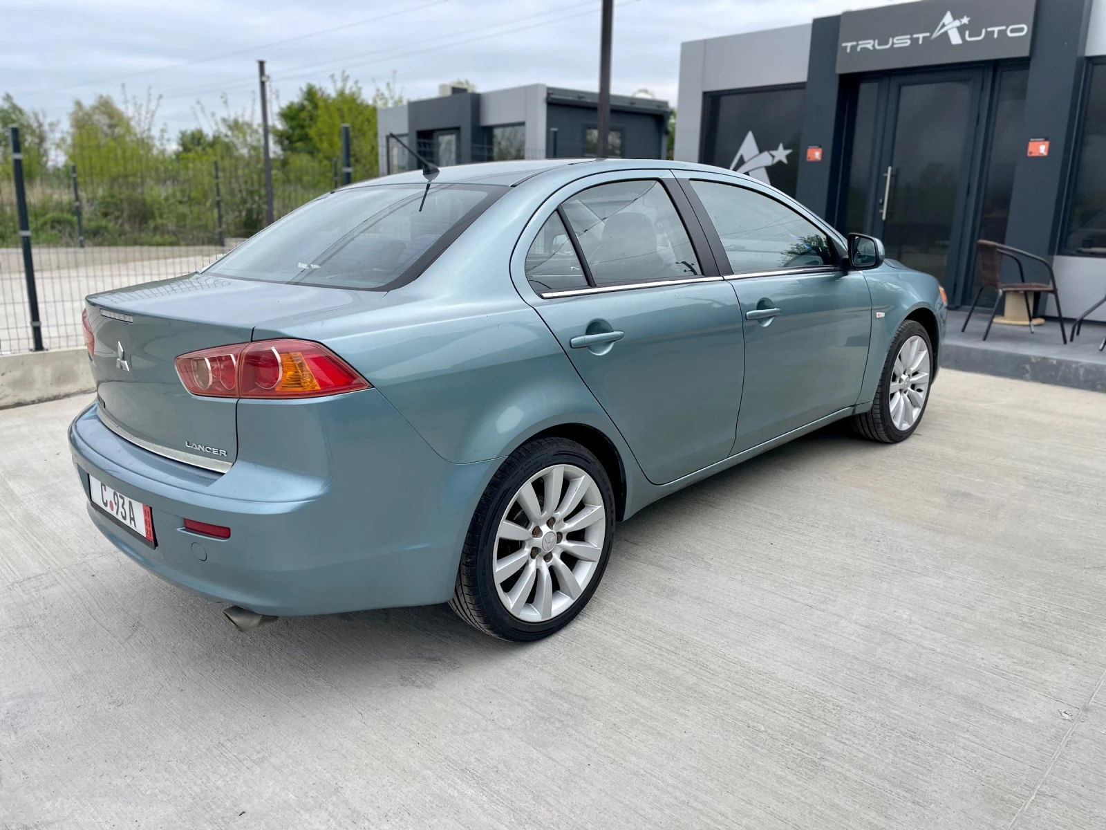 Mitsubishi Lancer  - изображение 7