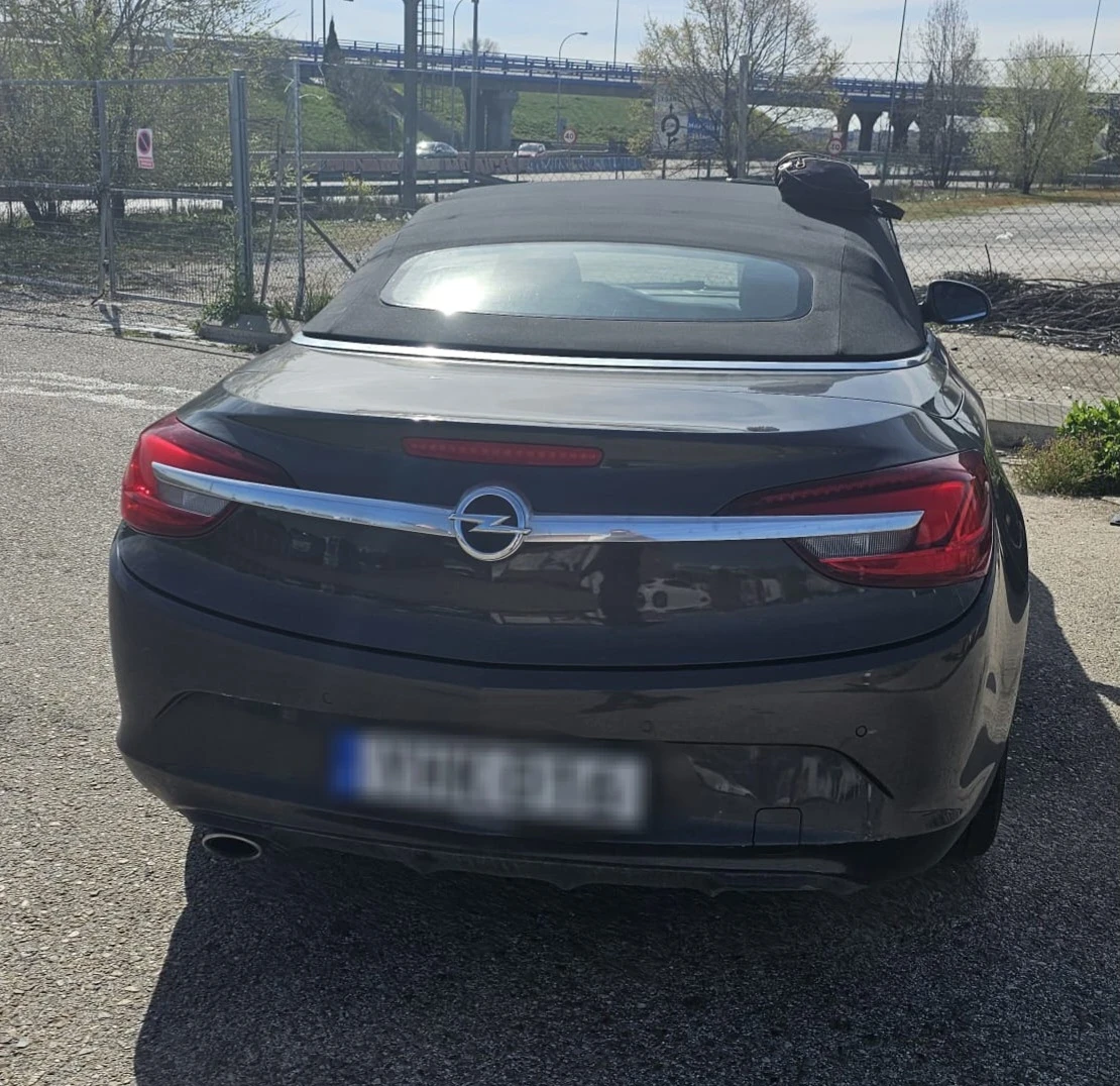 Opel Cascada Cabrio - изображение 2