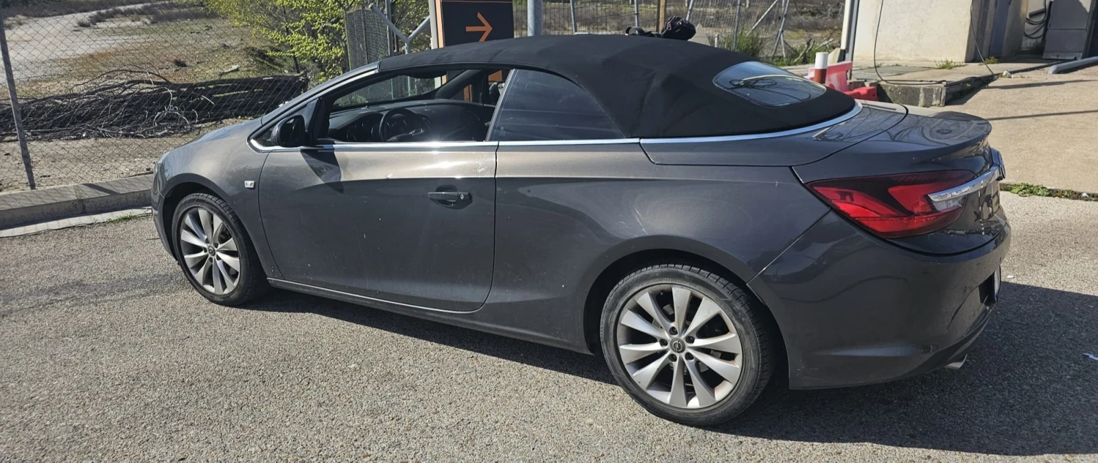 Opel Cascada Cabrio - изображение 8