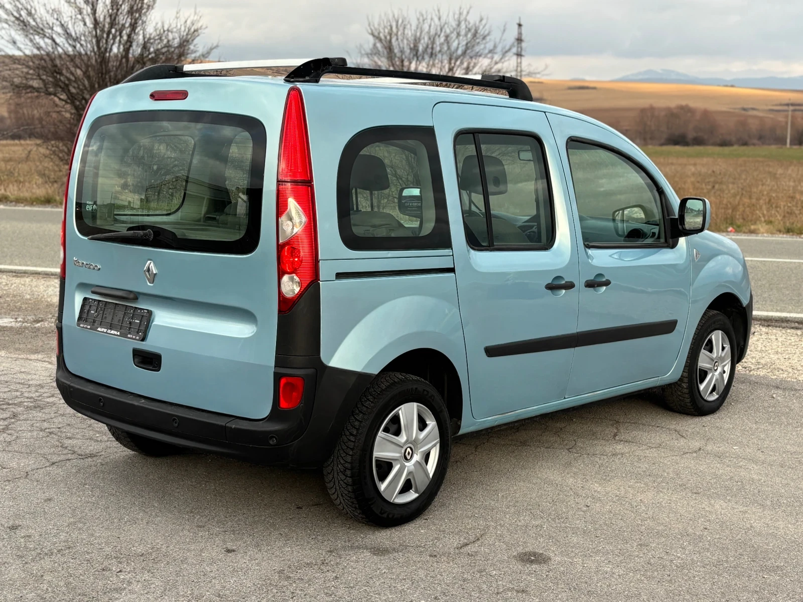 Renault Kangoo 1.6 i ;  87 к.с. - изображение 4