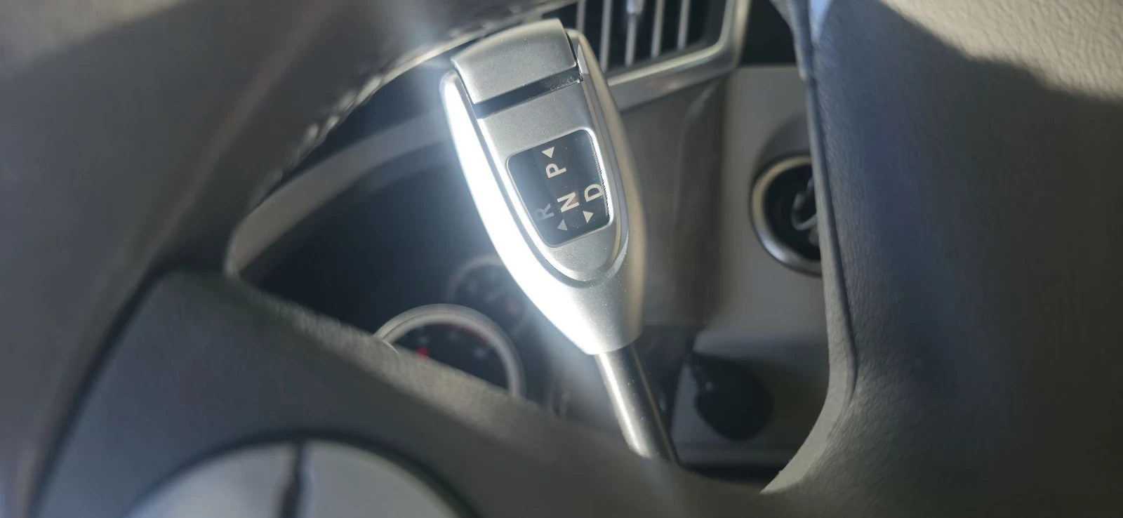 Mercedes-Benz E 350 CGI | Mobile.bg — изображение 13