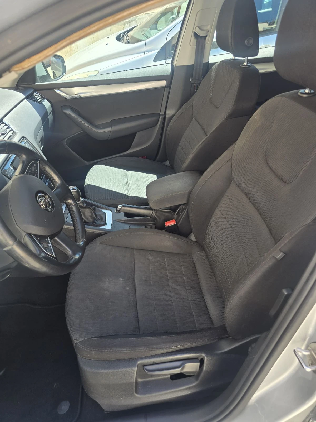 Skoda Octavia 1, 6 TDI - изображение 10