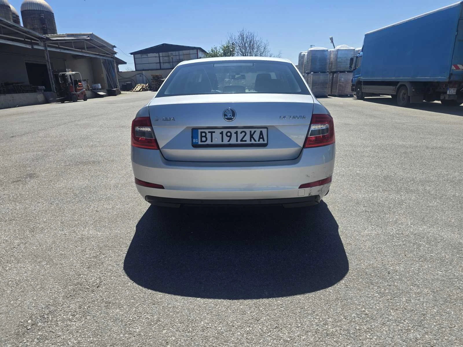 Skoda Octavia 1, 6 TDI - изображение 6