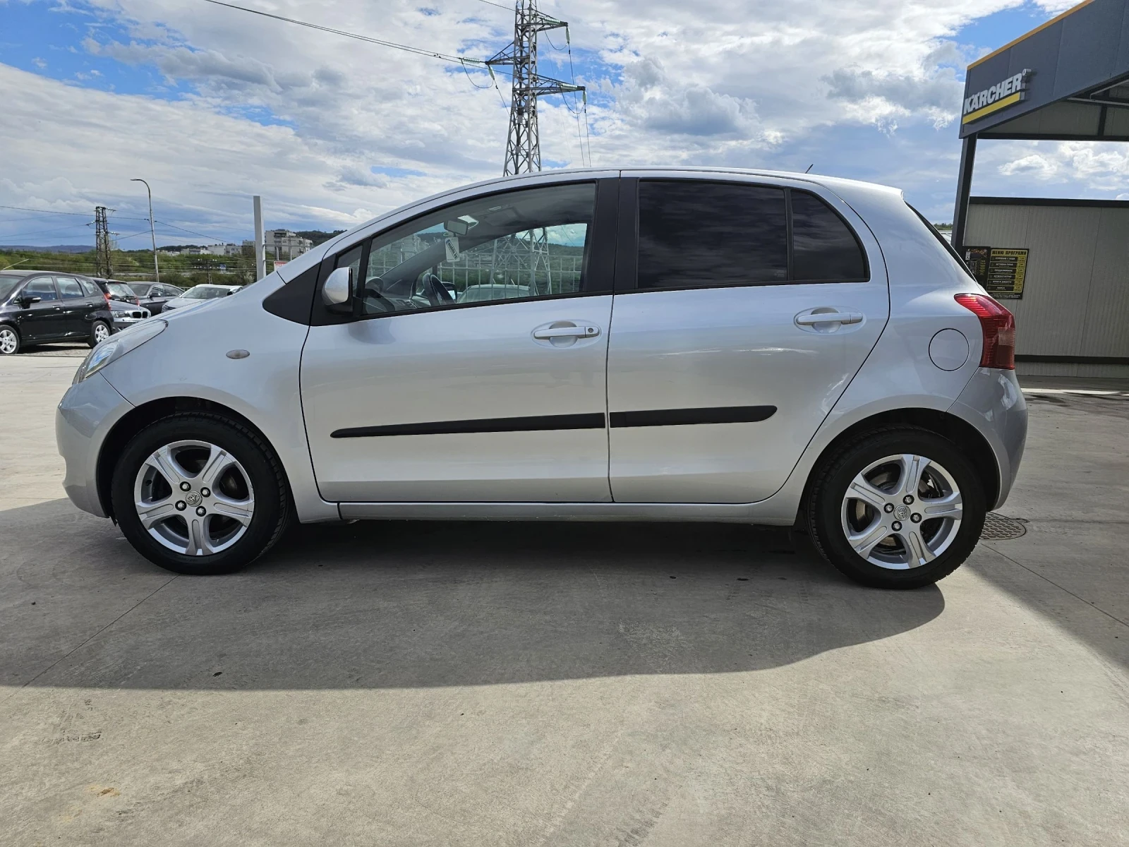Toyota Yaris 1.33i automat - изображение 4