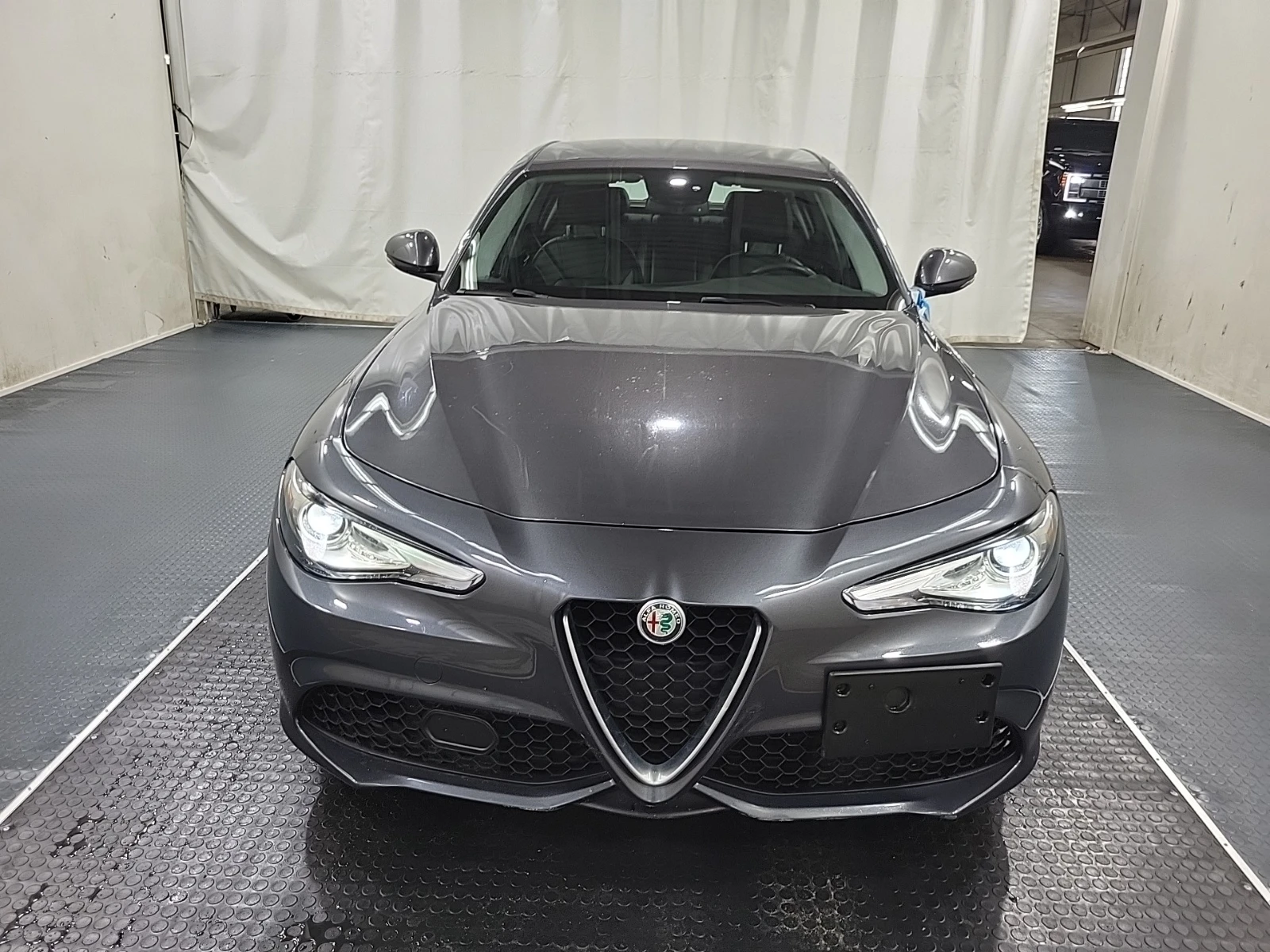 Alfa Romeo Giulia * AWD * CARFAX * АВТОКРЕДИТ - изображение 4