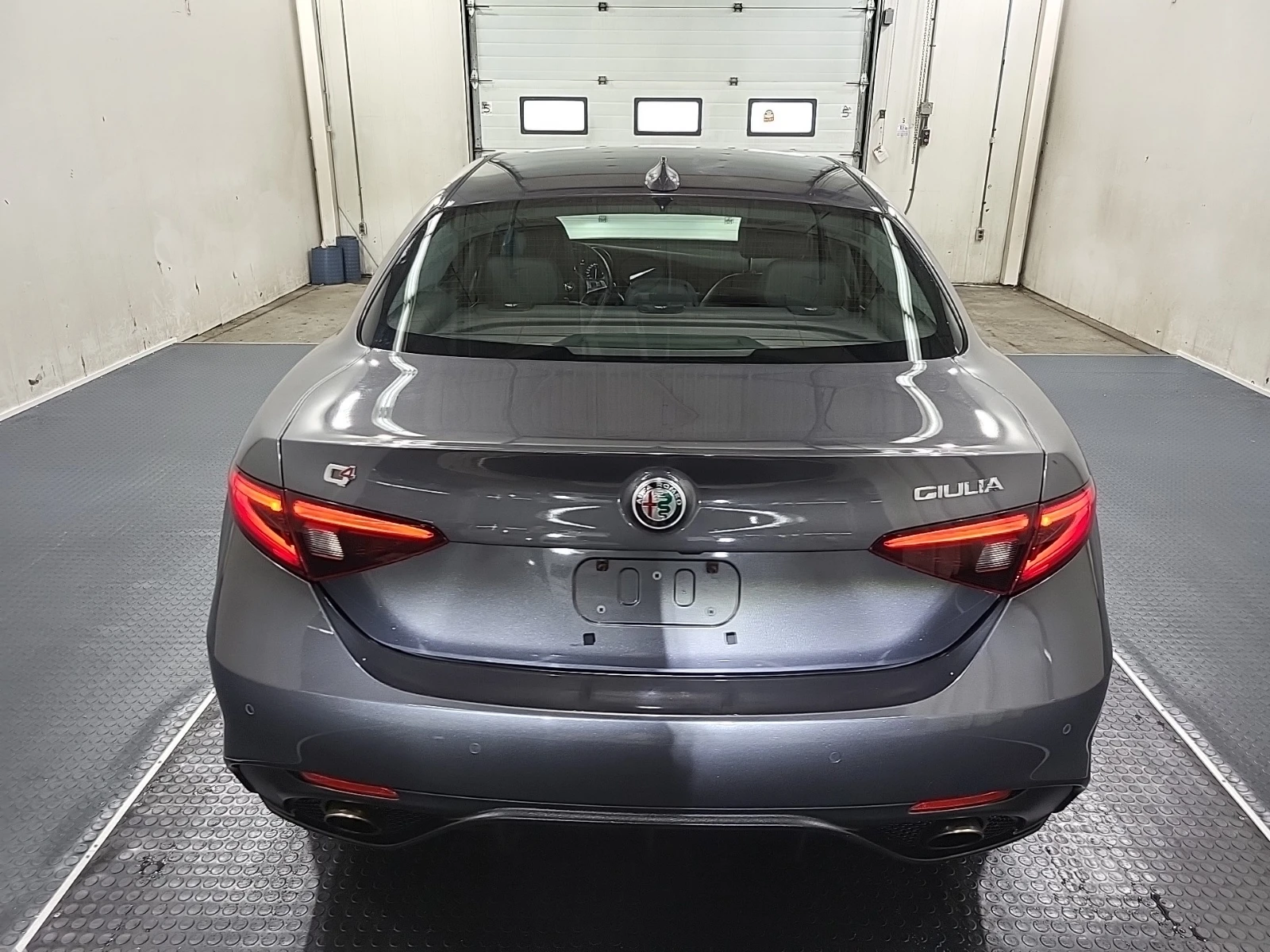 Alfa Romeo Giulia * AWD * CARFAX * АВТОКРЕДИТ - изображение 5