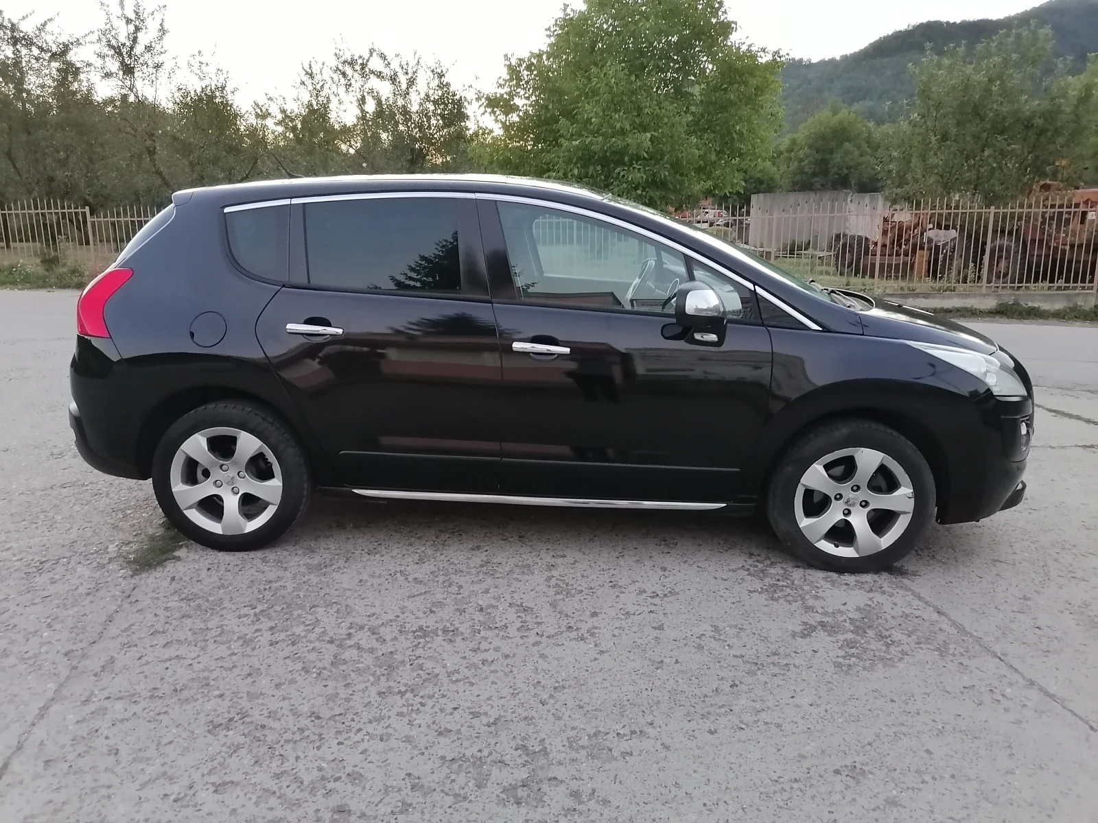 Peugeot 3008 1.6 HDI - изображение 4