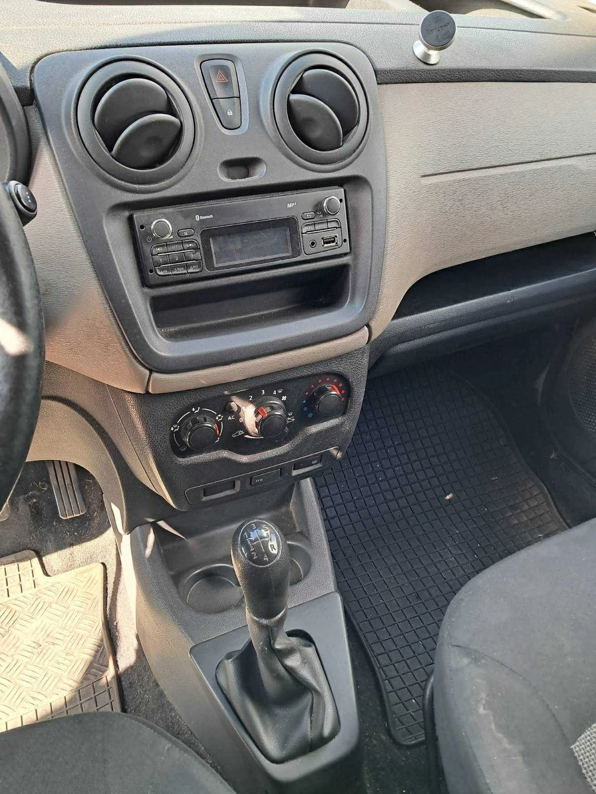 Dacia Dokker 1.6MPI - изображение 3