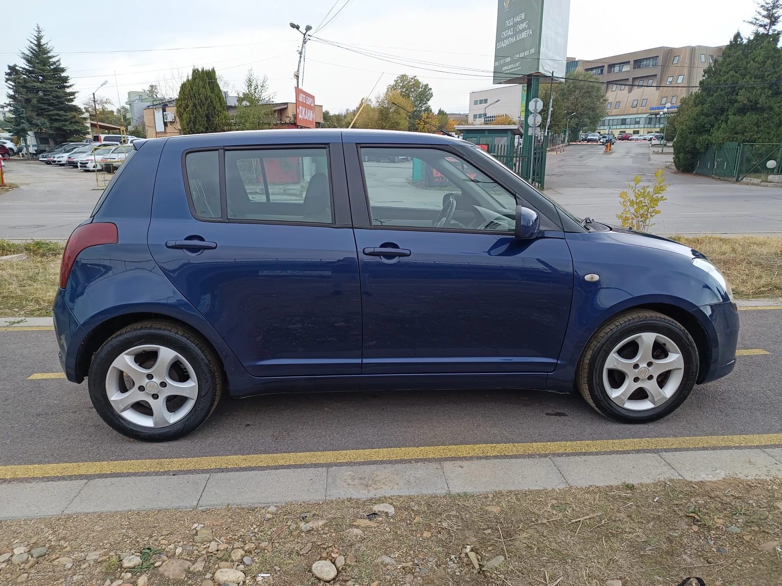 Suzuki Swift 1.3i - изображение 4