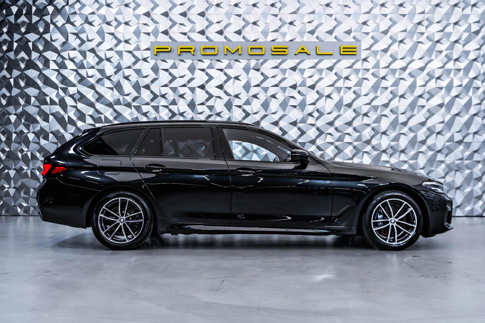BMW 530 E xDrive Msport* Camera - изображение 6