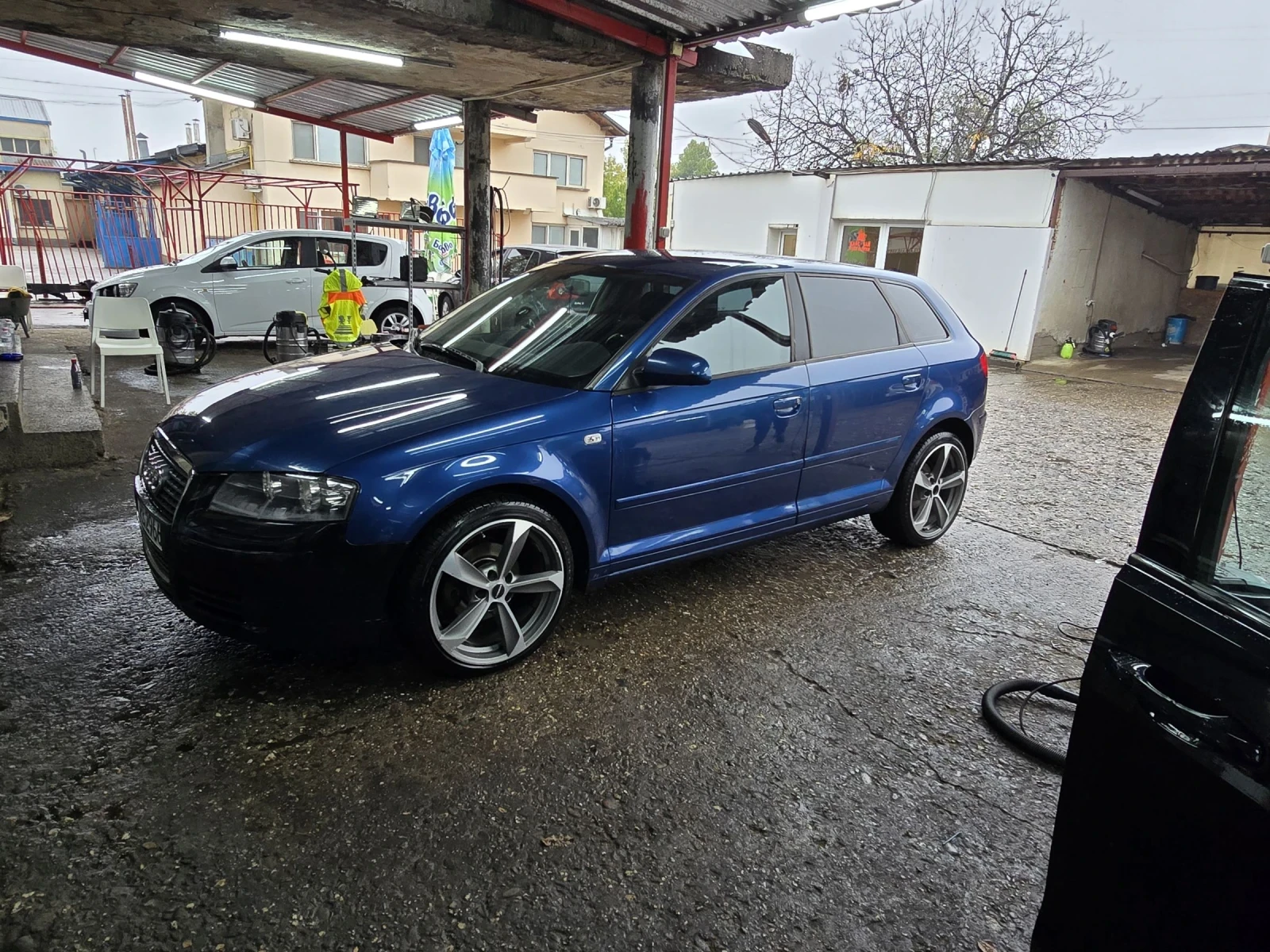 Audi A3 Sportback  - изображение 3