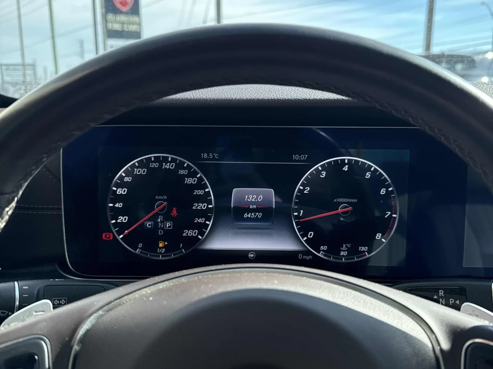 Mercedes-Benz E 400  * * CARFAX * * АВТО КРЕДИТ * * , снимка 9 - Автомобили и джипове - 53832271