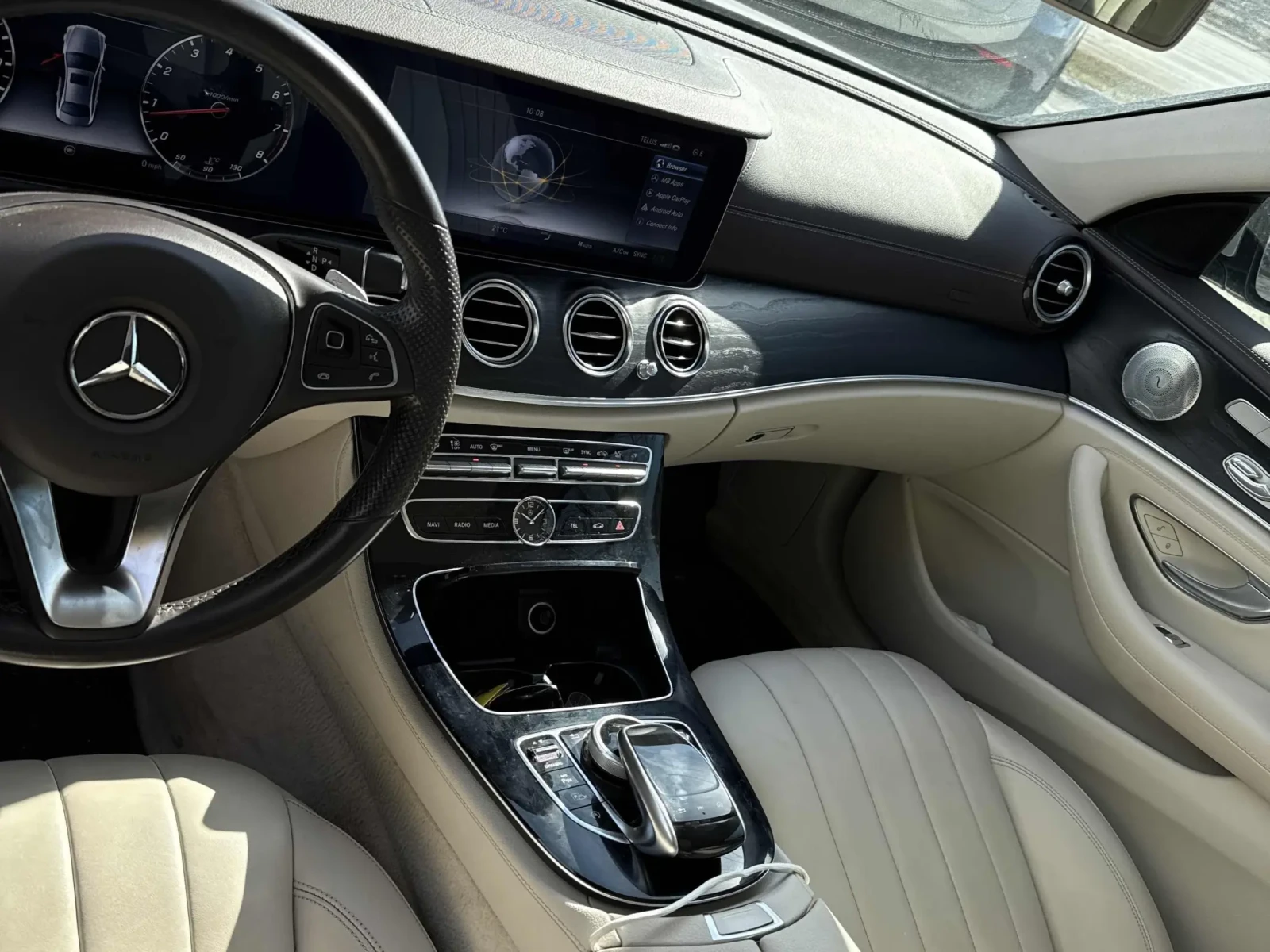 Mercedes-Benz E 400  * * CARFAX * * АВТО КРЕДИТ * * , снимка 7 - Автомобили и джипове - 53832271