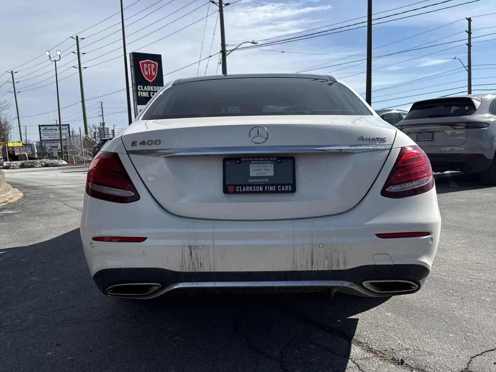Mercedes-Benz E 400  * * CARFAX * * АВТО КРЕДИТ * * , снимка 5 - Автомобили и джипове - 53832271