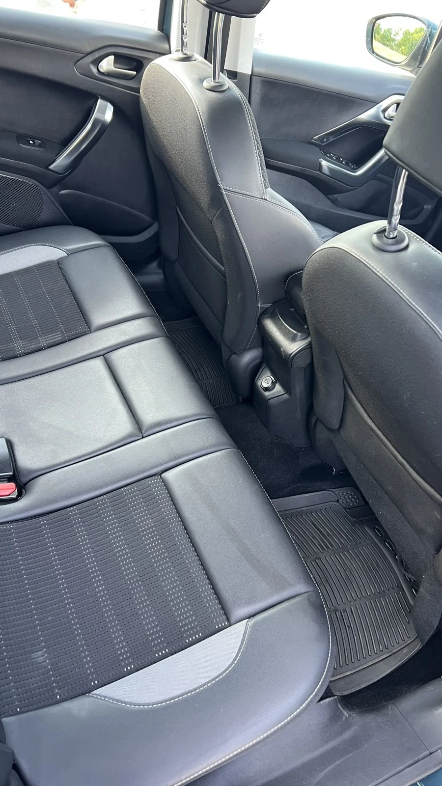 Peugeot 2008, снимка 11 - Автомобили и джипове - 54463798