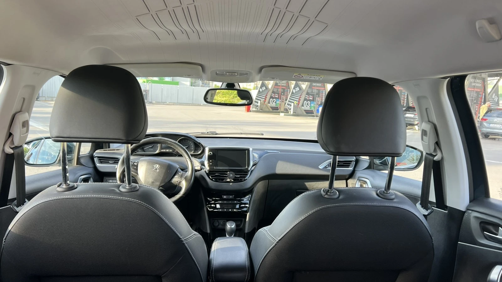 Peugeot 2008, снимка 9 - Автомобили и джипове - 54463798