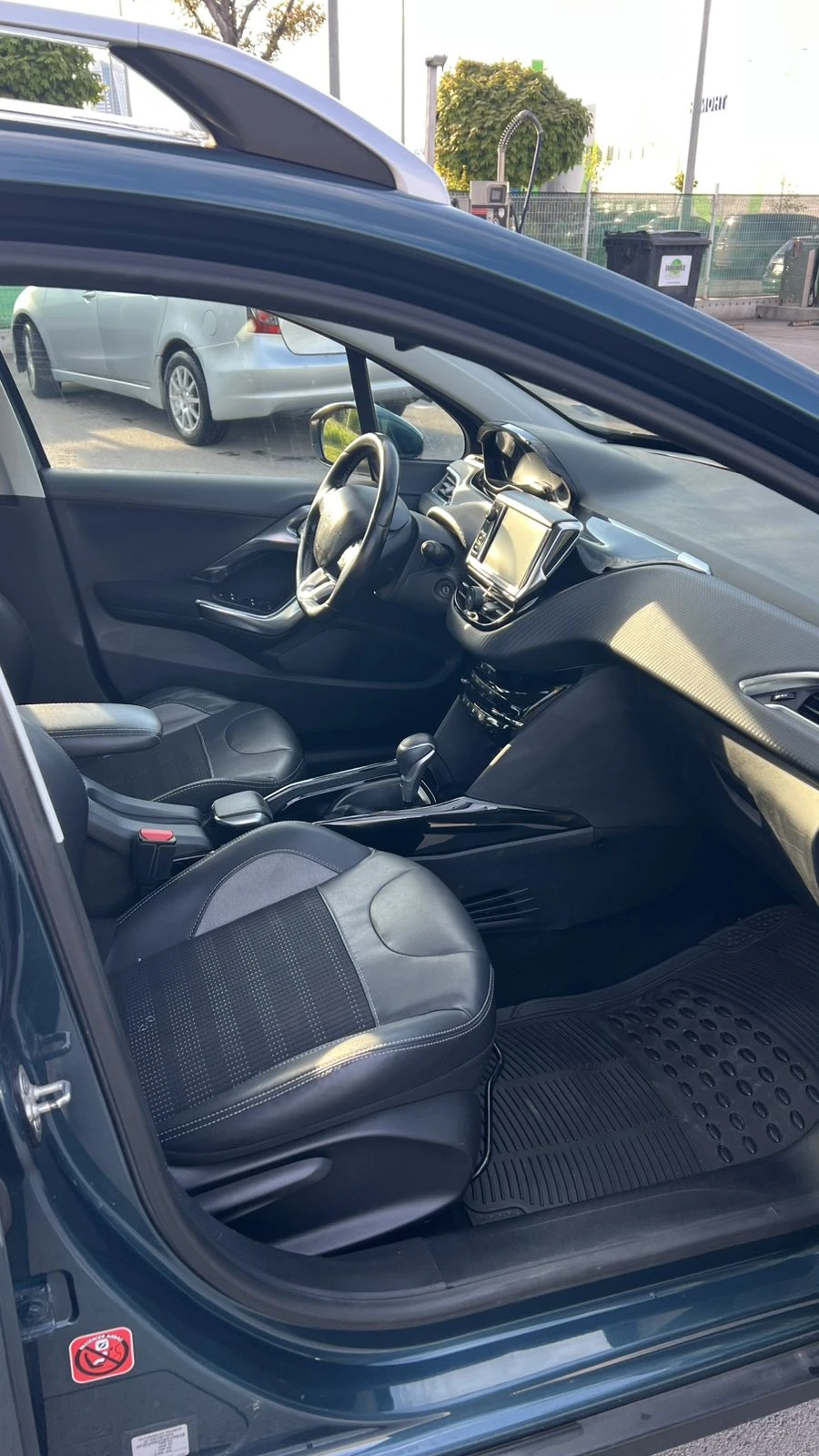 Peugeot 2008, снимка 10 - Автомобили и джипове - 54463798