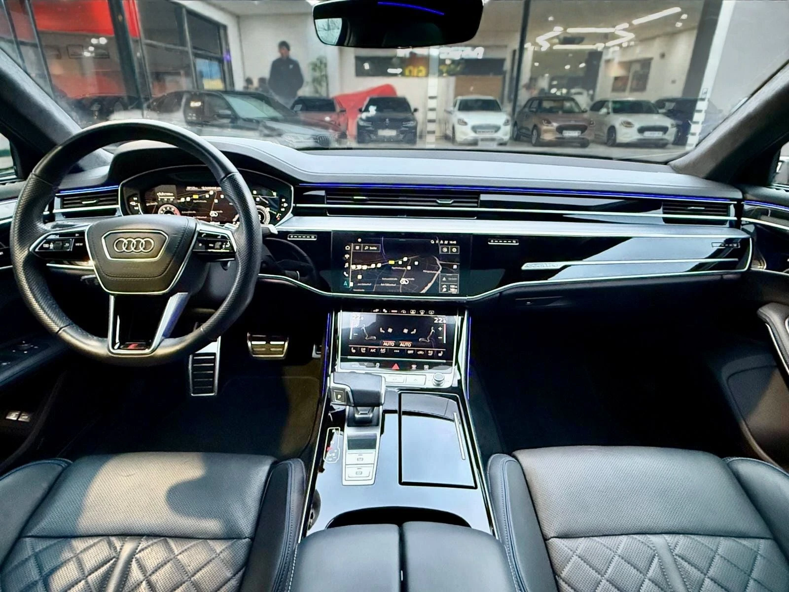 Audi A8 L* 60 TFSI* S-Line* Pano* TV* Лизинг , снимка 10 - Автомобили и джипове - 54515637