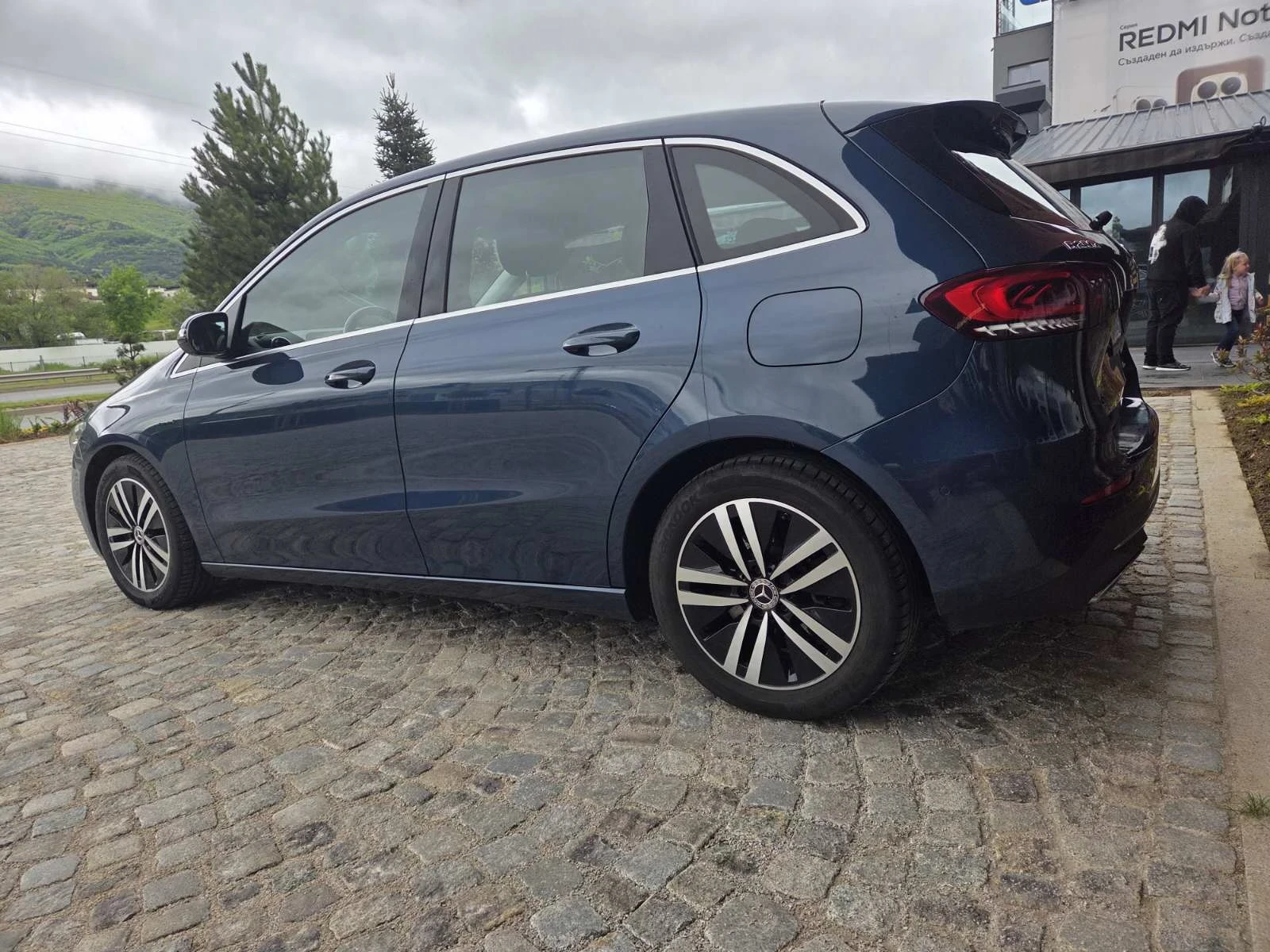 Mercedes-Benz B 250 B250e, снимка 4 - Автомобили и джипове - 54609723