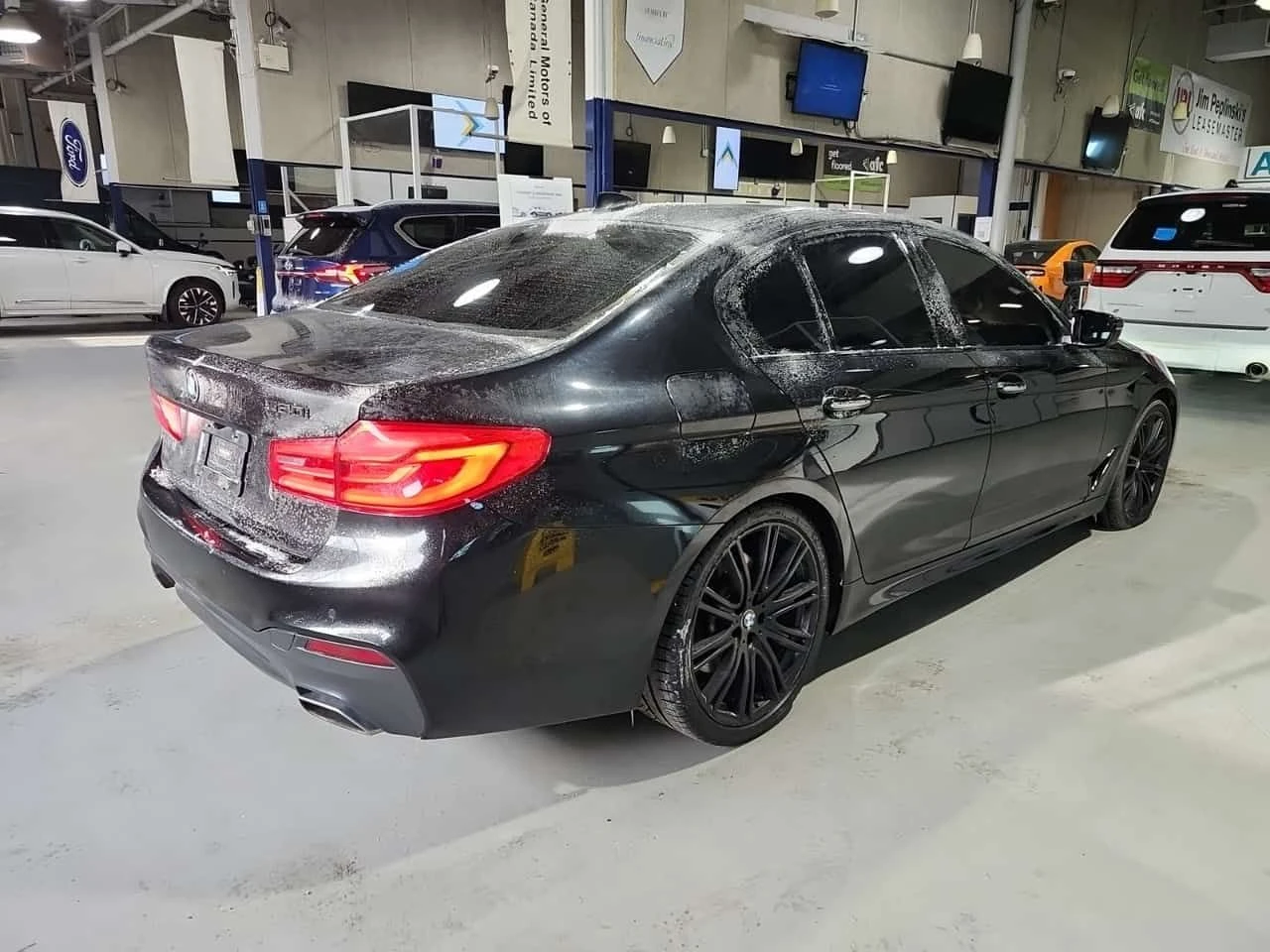 BMW 540 * XDRIVE * МАСАЖИ * ОБДУХВАНЕ * HUD * H/K * GESTUR, снимка 3 - Автомобили и джипове - 54612097
