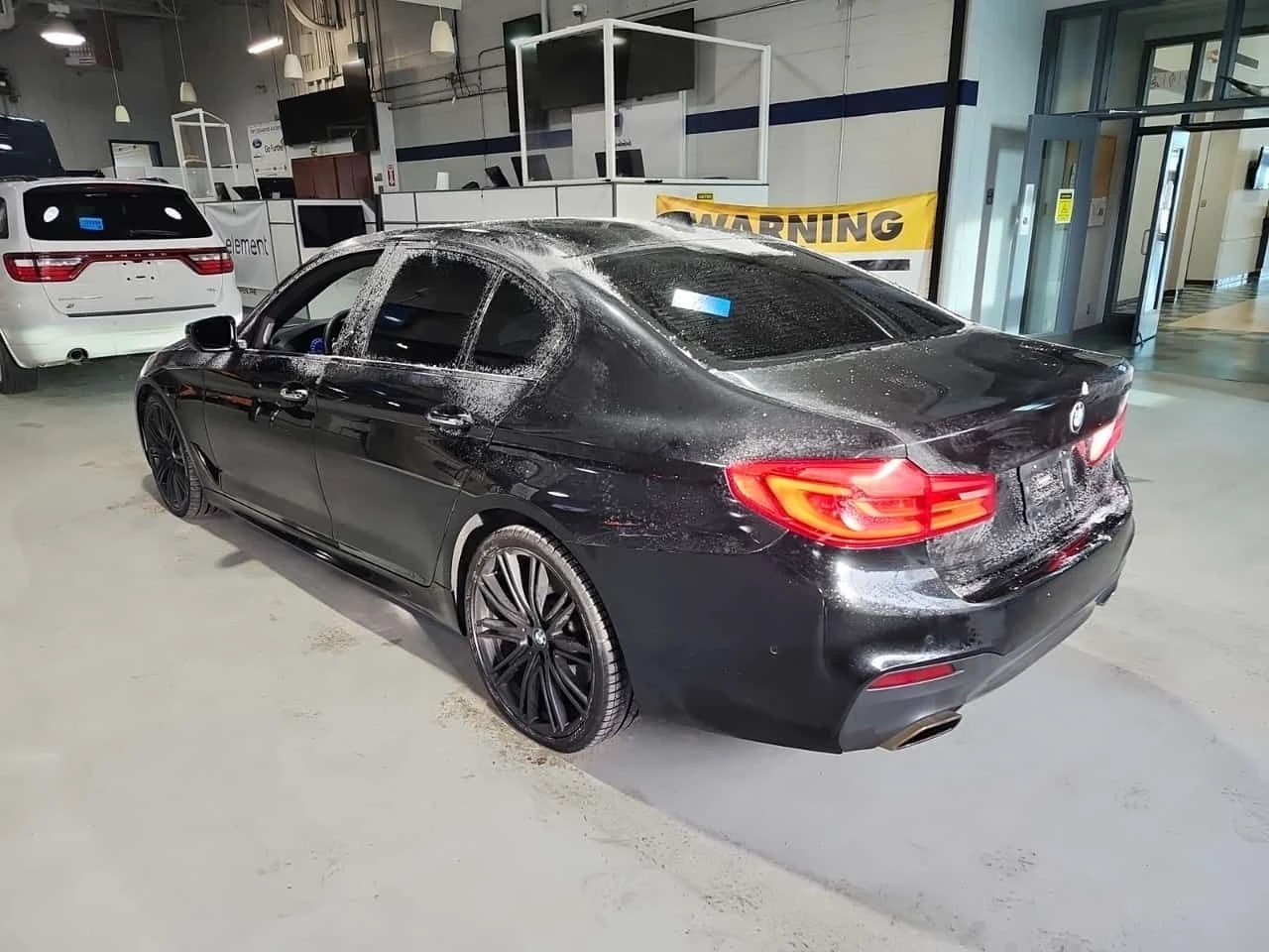 BMW 540 * XDRIVE * МАСАЖИ * ОБДУХВАНЕ * HUD * H/K * GESTUR, снимка 4 - Автомобили и джипове - 54612097
