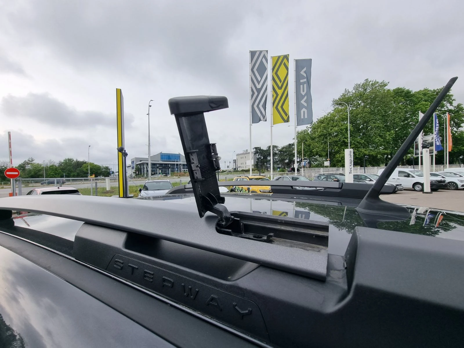 Dacia Sandero Stepway TCe 100 к.с. ECO-G S&S BVM6, снимка 17 - Автомобили и джипове - 54763914