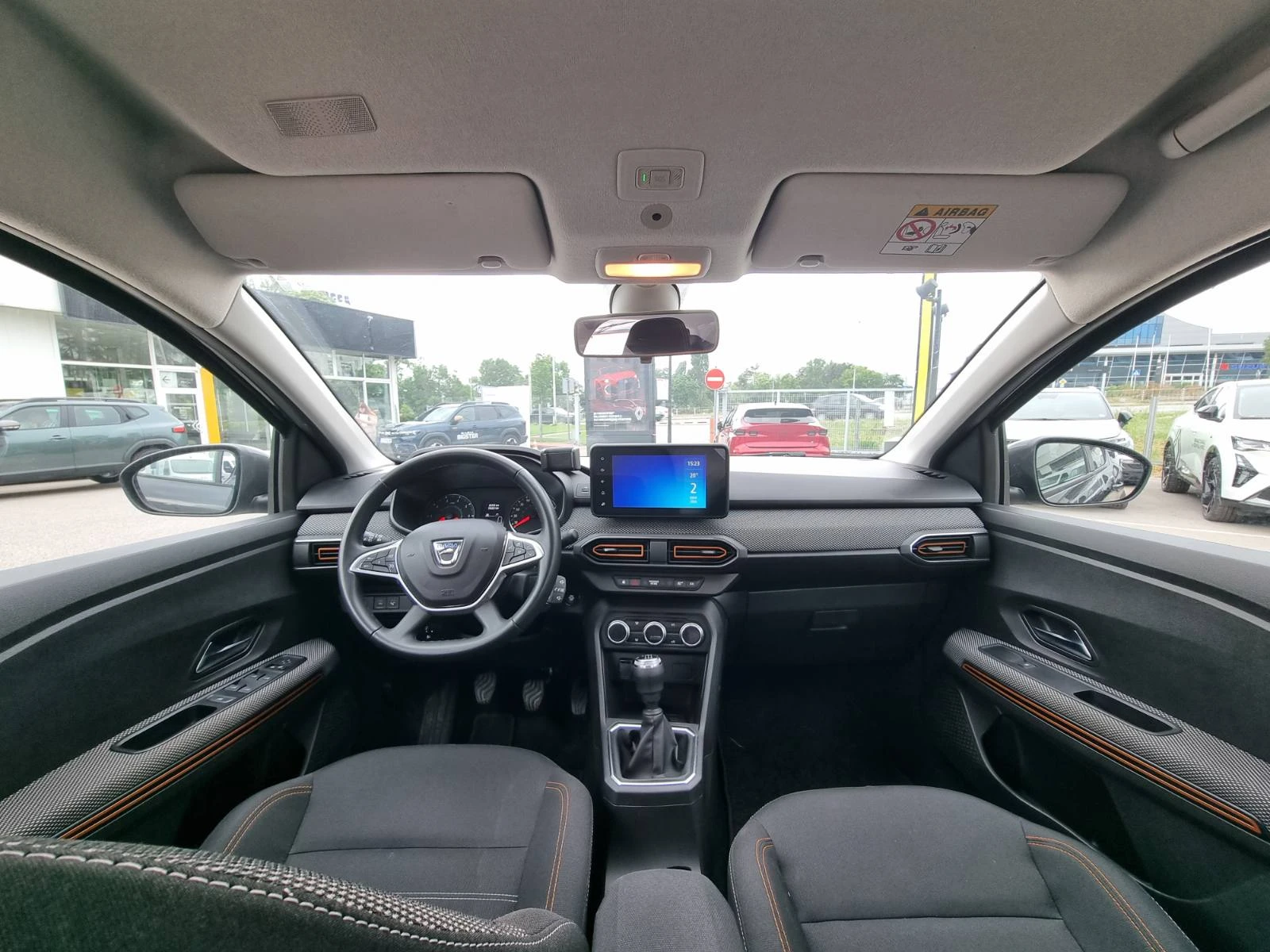 Dacia Sandero Stepway TCe 100 к.с. ECO-G S&S BVM6, снимка 11 - Автомобили и джипове - 54763914