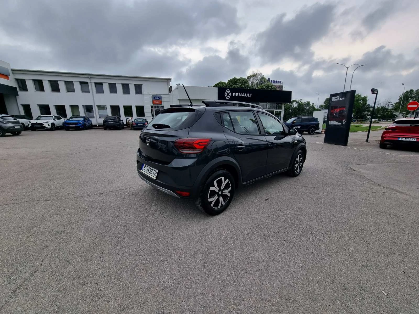 Dacia Sandero Stepway TCe 100 к.с. ECO-G S&S BVM6, снимка 5 - Автомобили и джипове - 54763914