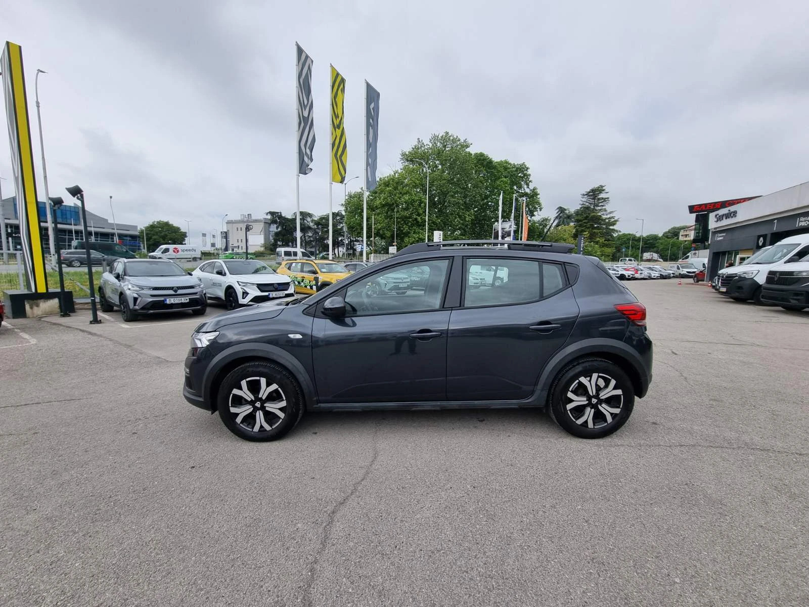 Dacia Sandero Stepway TCe 100 к.с. ECO-G S&S BVM6, снимка 8 - Автомобили и джипове - 54763914