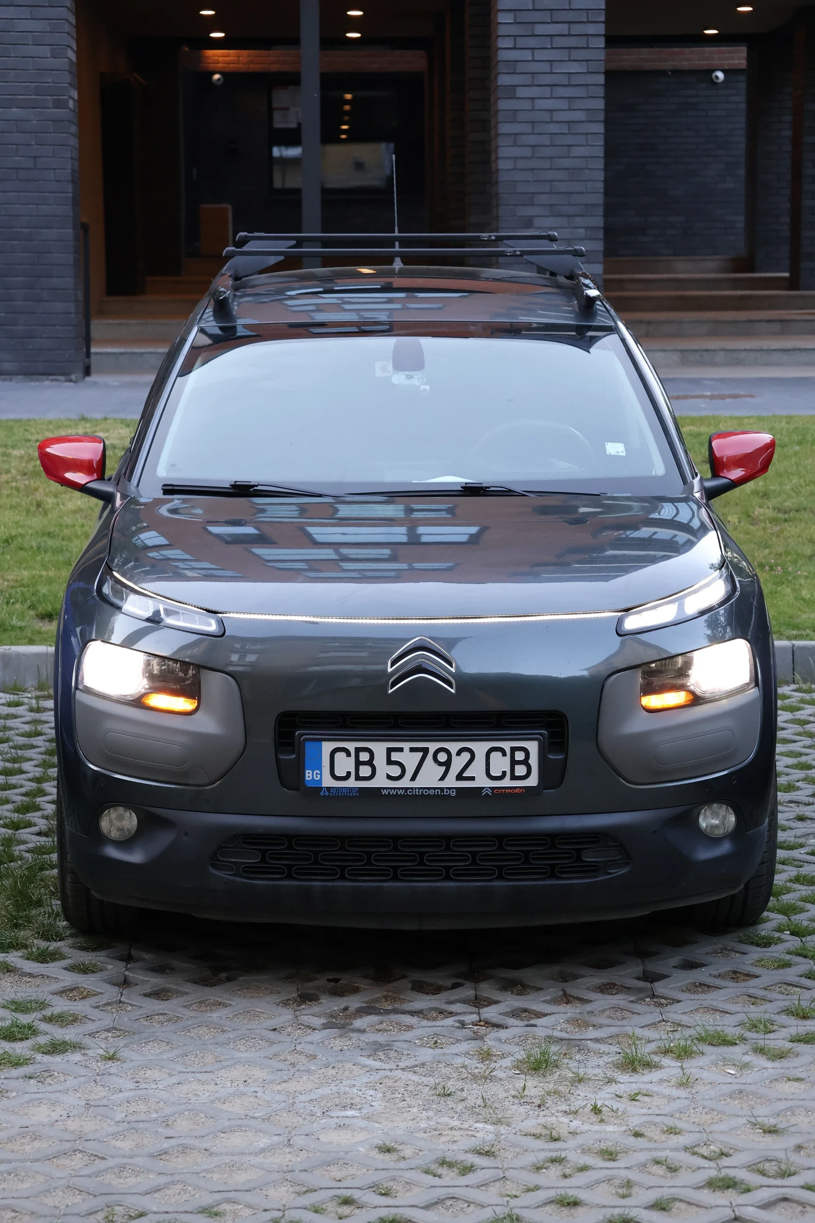 Citroen C4 Cactus, снимка 5 - Автомобили и джипове - 54991123