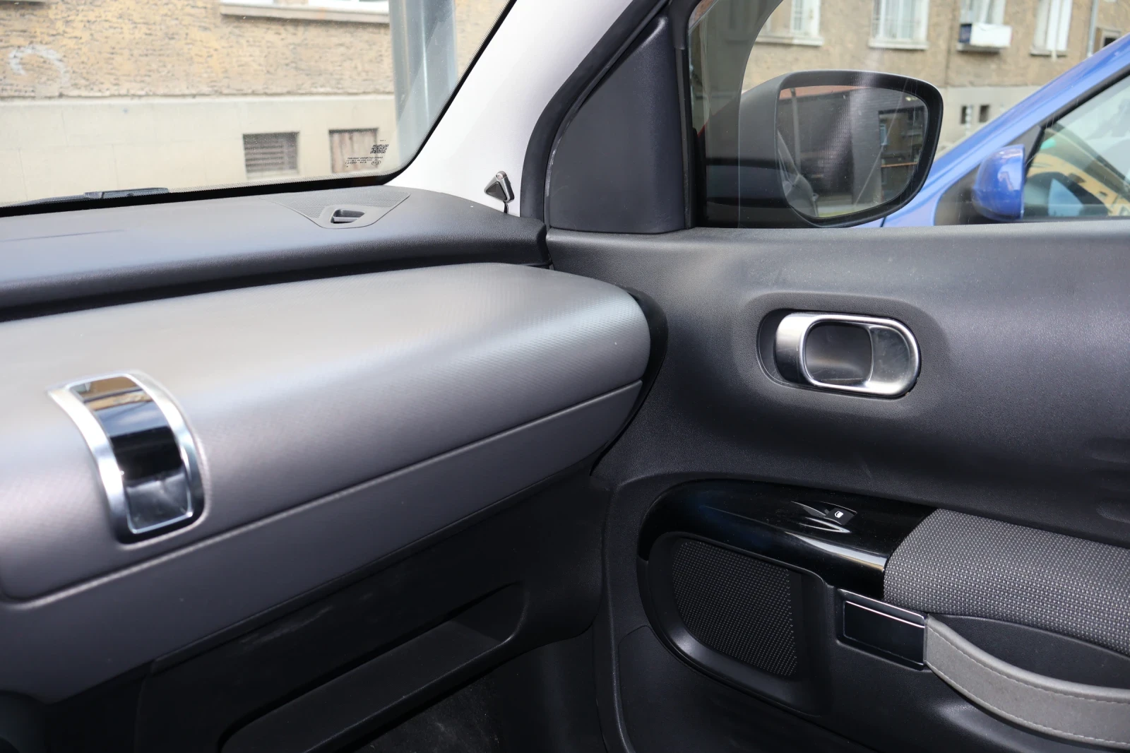 Citroen C4 Cactus, снимка 15 - Автомобили и джипове - 54991123