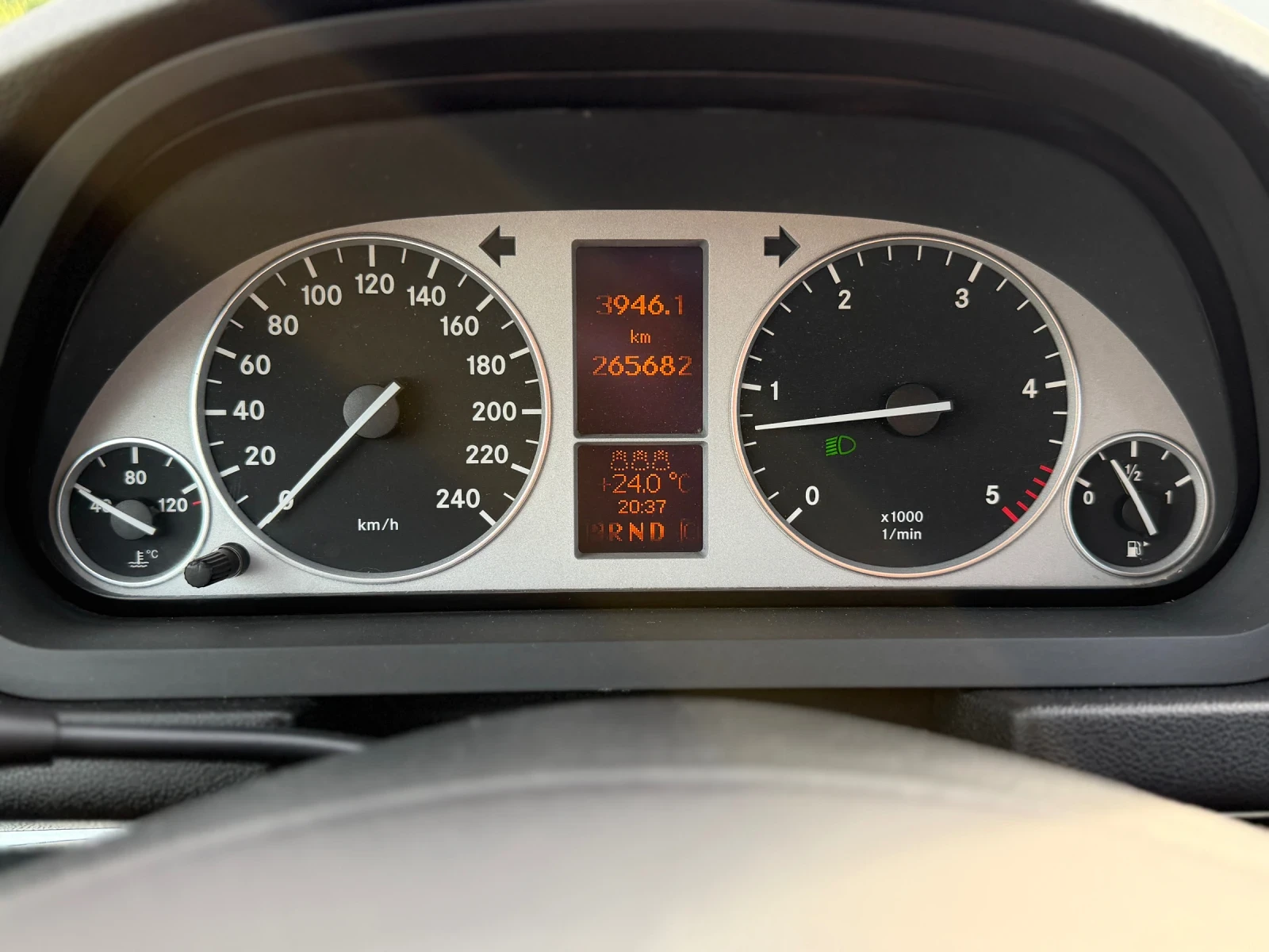 Mercedes-Benz B 200 CDI /// AUTOMAT , снимка 9 - Автомобили и джипове - 55016509