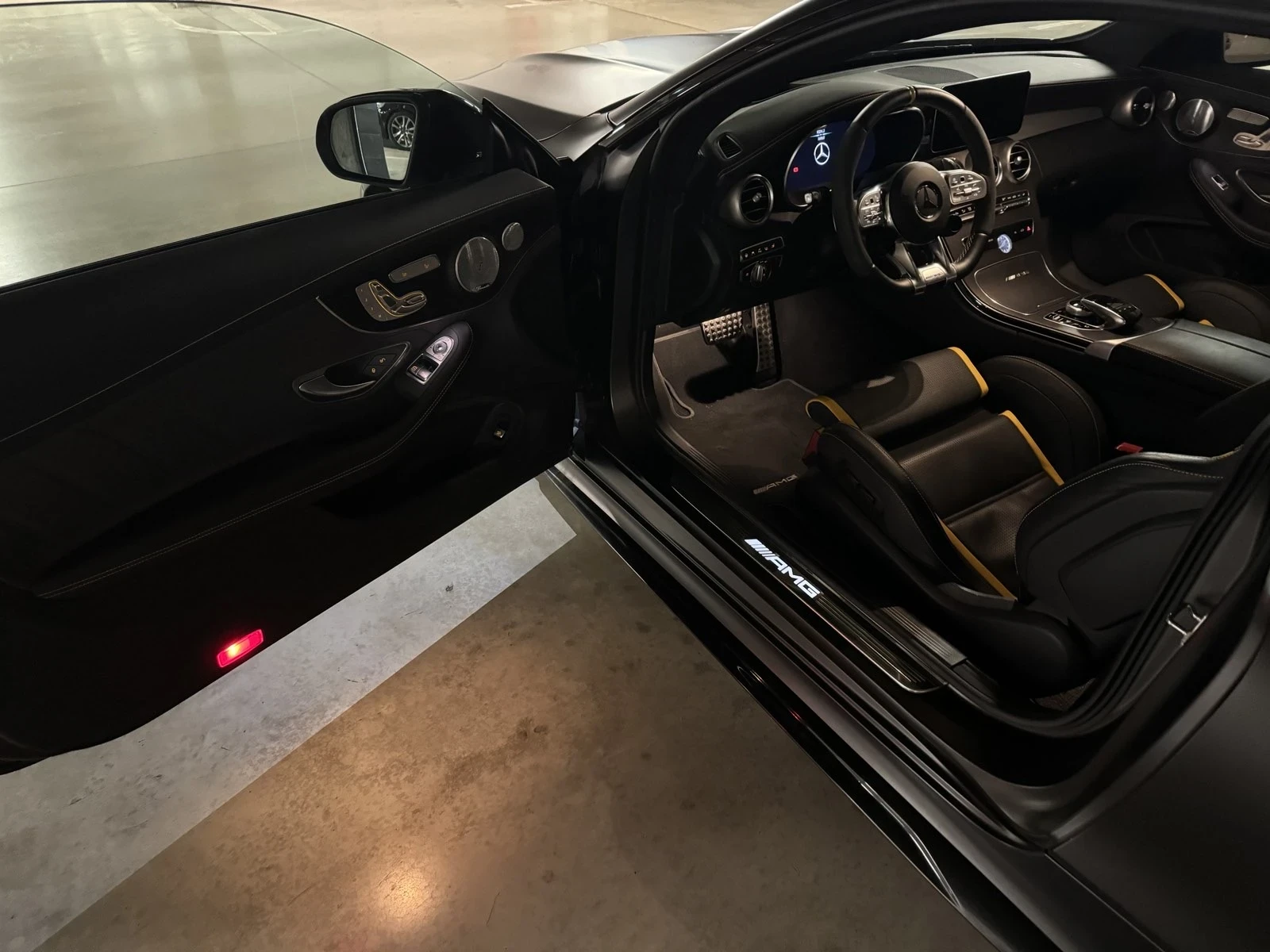 Mercedes-Benz C 63 AMG, снимка 7 - Автомобили и джипове - 55137359