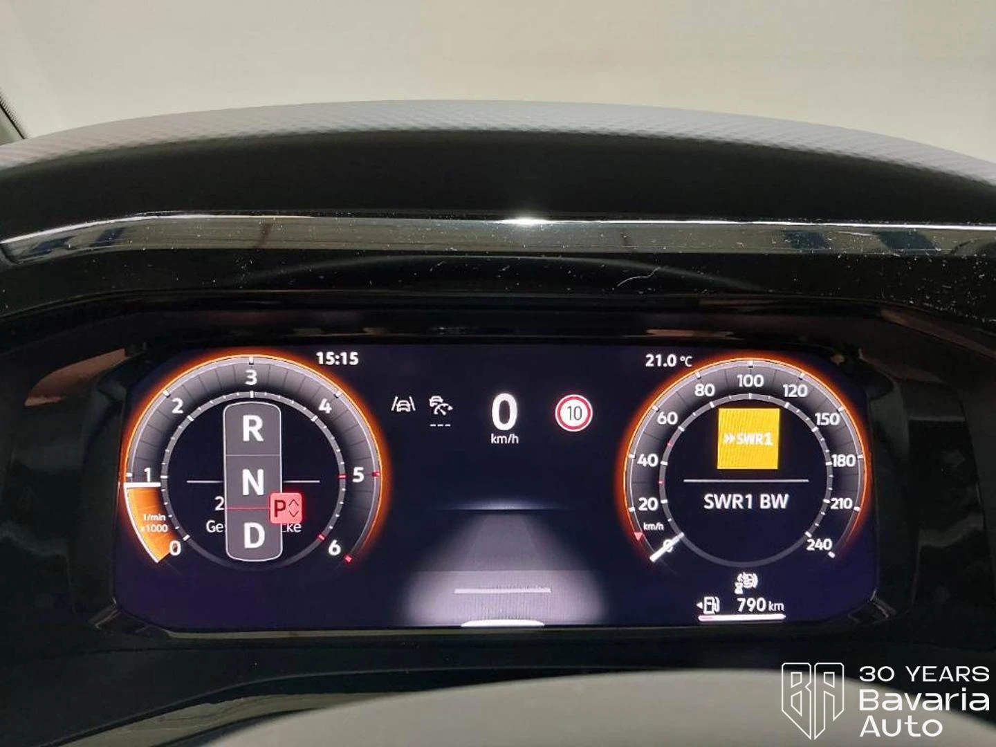 VW Multivan Edition DSG Easy Open Basic, снимка 10 - Автомобили и джипове - 55506909