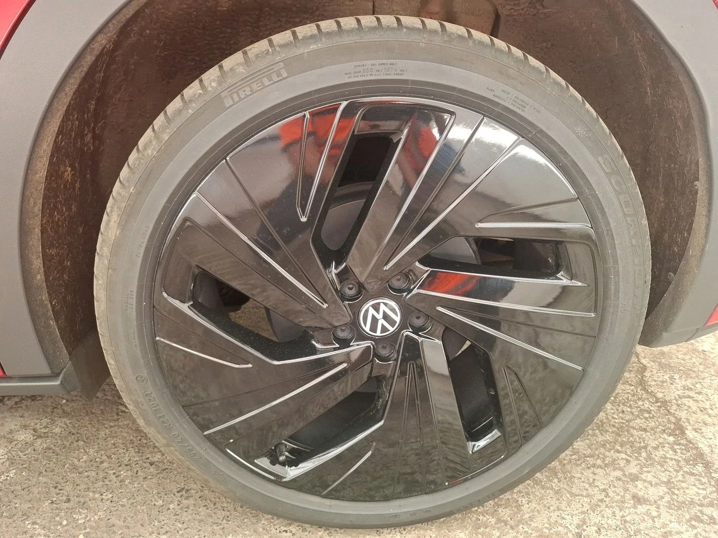VW ID.5 GTX/93SOH/360CAMERA/ГАРАНЦИЯ/4х4, снимка 13 - Автомобили и джипове - 55804641