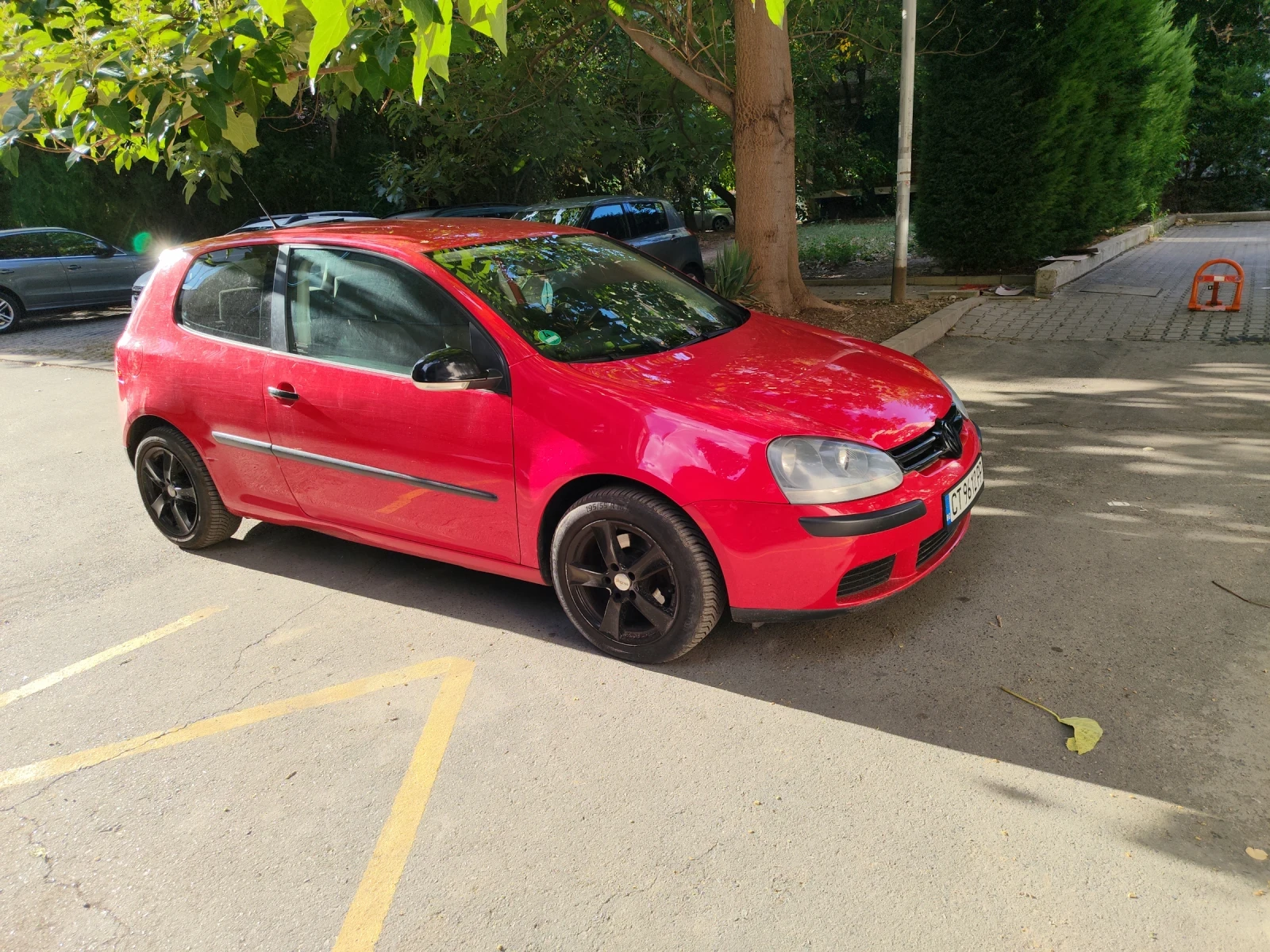 VW Golf 2000 sdi, снимка 2 - Автомобили и джипове - 56073445