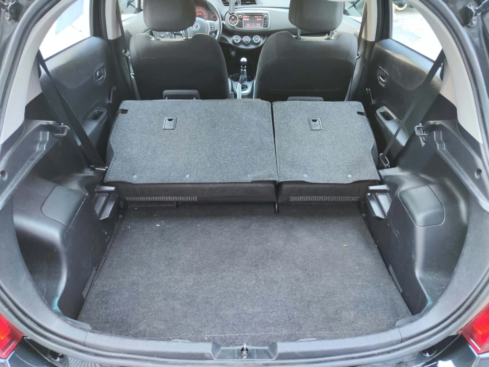 Toyota Yaris 1.33, снимка 4 - Автомобили и джипове - 56214319