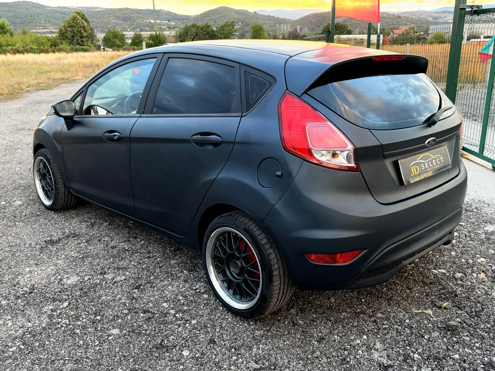 Ford Fiesta Automat / Benzin / Mat , снимка 4 - Автомобили и джипове - 56274849