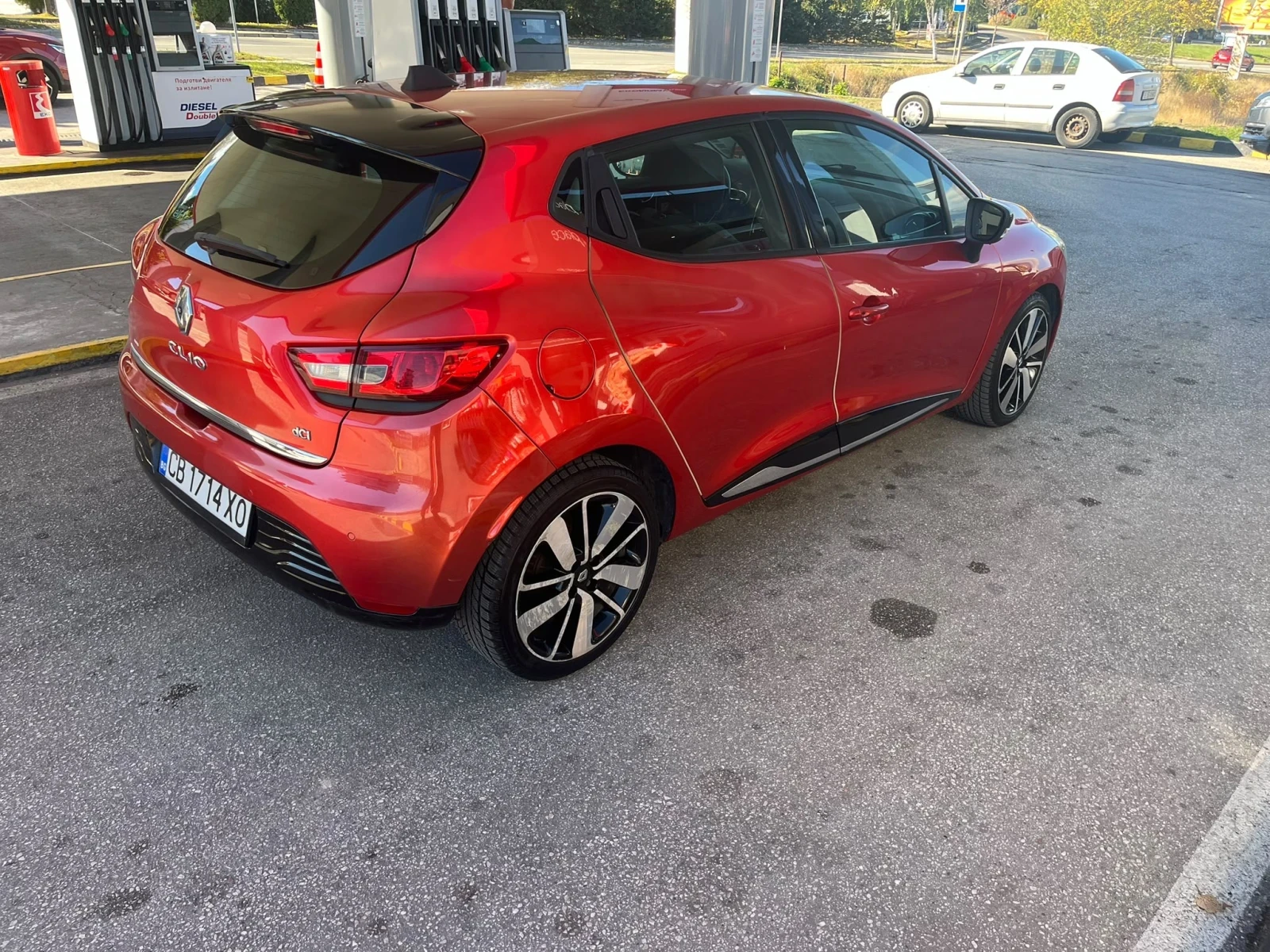 Renault Clio 1.5 DCI GT Line AUTOMATIC , снимка 4 - Автомобили и джипове - 56650227
