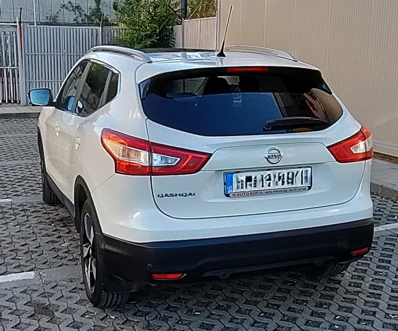 Nissan Qashqai, снимка 2 - Автомобили и джипове - 47528008