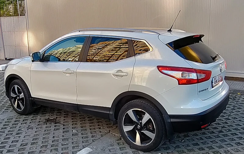 Nissan Qashqai, снимка 3 - Автомобили и джипове - 47427806