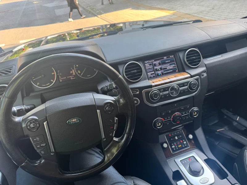 Land Rover Discovery SDV6 HSE, снимка 10 - Автомобили и джипове - 52371557