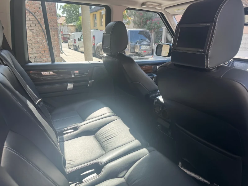 Land Rover Discovery SDV6 HSE, снимка 8 - Автомобили и джипове - 52371557