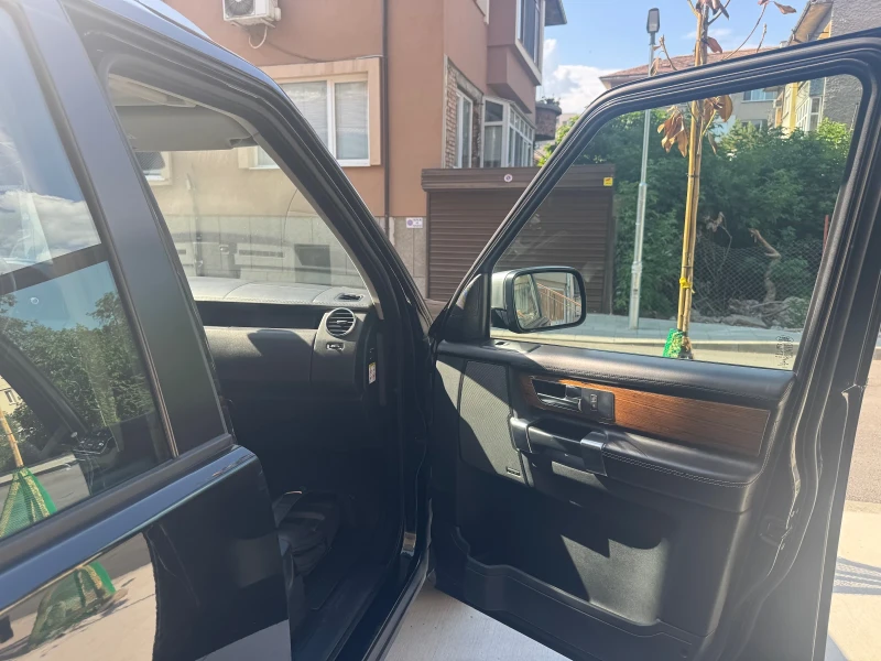 Land Rover Discovery SDV6 HSE, снимка 9 - Автомобили и джипове - 52371557