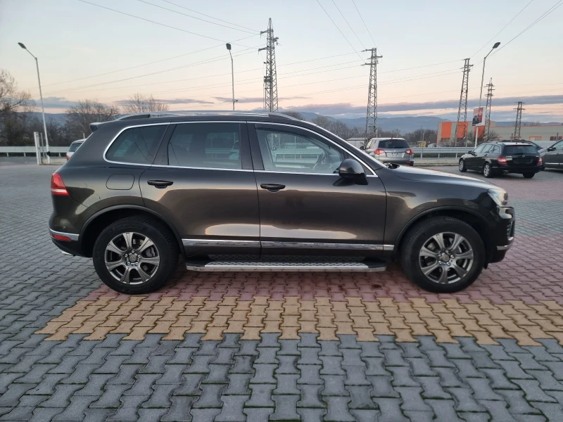 VW Touareg 3.0 TDI , снимка 6 - Автомобили и джипове - 52626060
