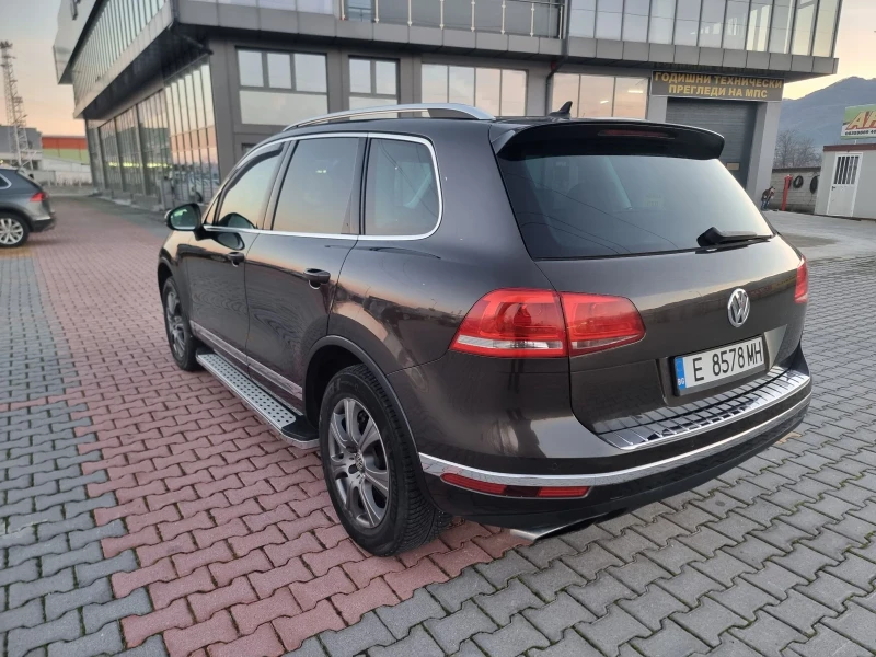 VW Touareg 3.0 TDI , снимка 3 - Автомобили и джипове - 52626060