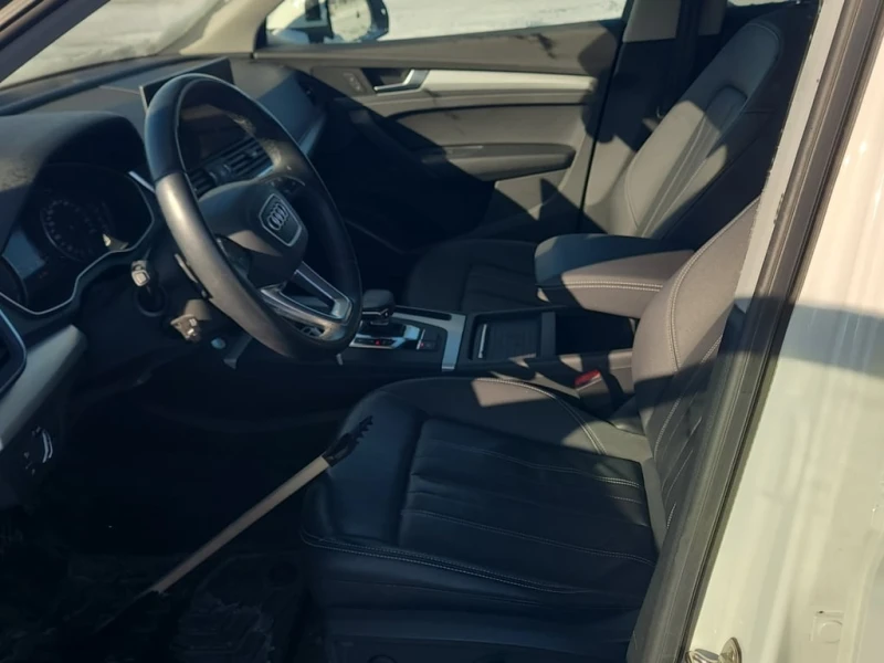 Audi Q5 * KOMFORT * CARFAX * ПОДГРЕВИ * , снимка 5 - Автомобили и джипове - 53256500